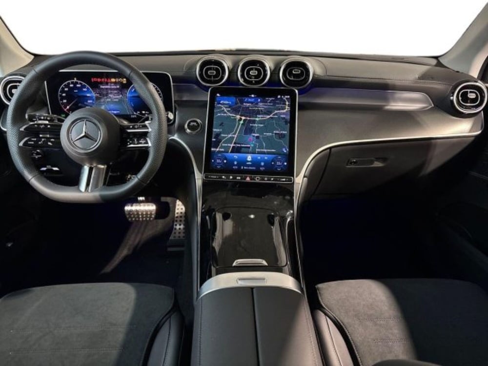 Mercedes-Benz GLC nuova a Bologna (13)