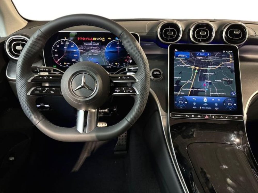 Mercedes-Benz GLC nuova a Bologna (14)