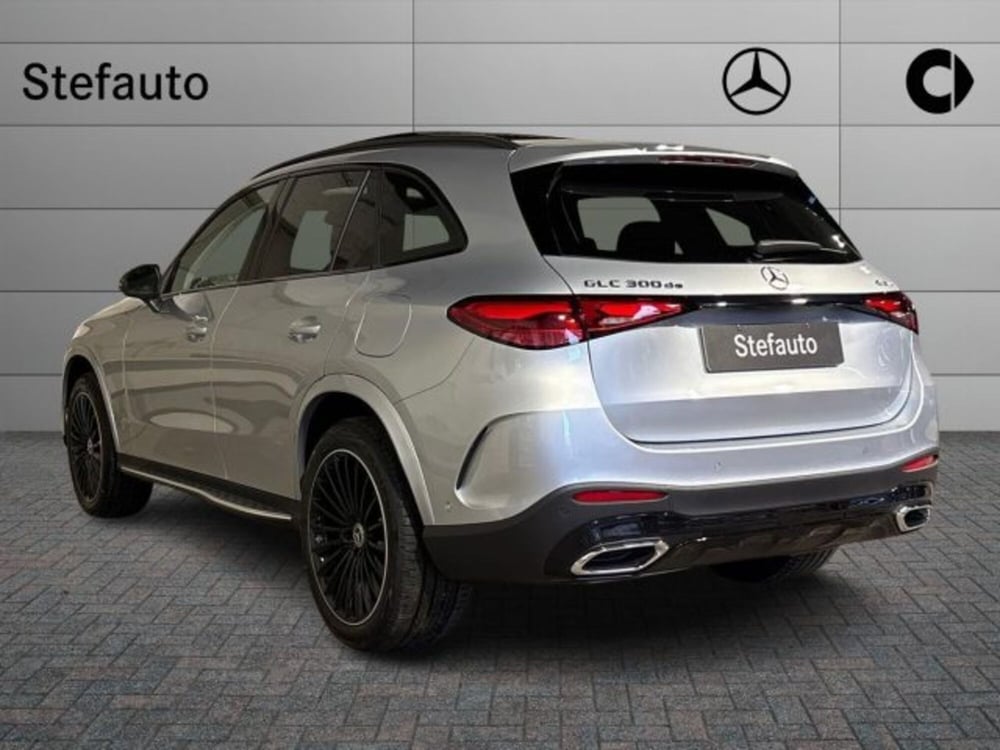 Mercedes-Benz GLC nuova a Bologna (5)