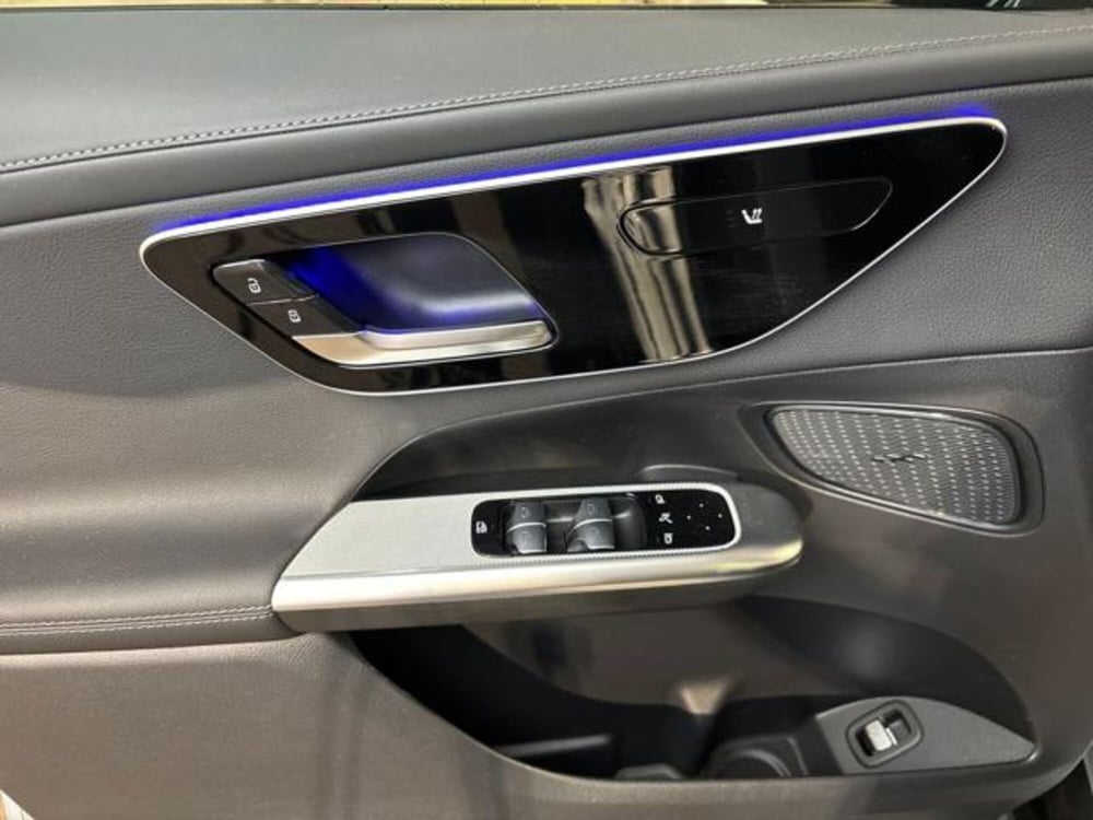 Mercedes-Benz GLC nuova a Bologna (10)