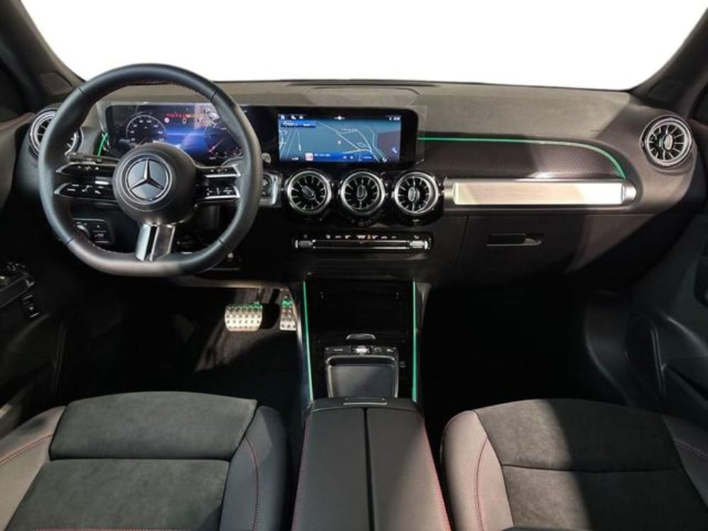 Mercedes-Benz GLB nuova a Bologna (13)