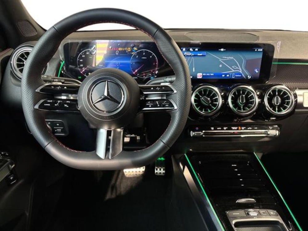 Mercedes-Benz GLB nuova a Bologna (14)
