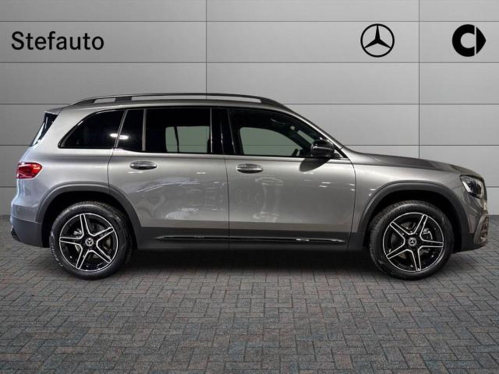 Mercedes-Benz GLB nuova a Bologna (2)