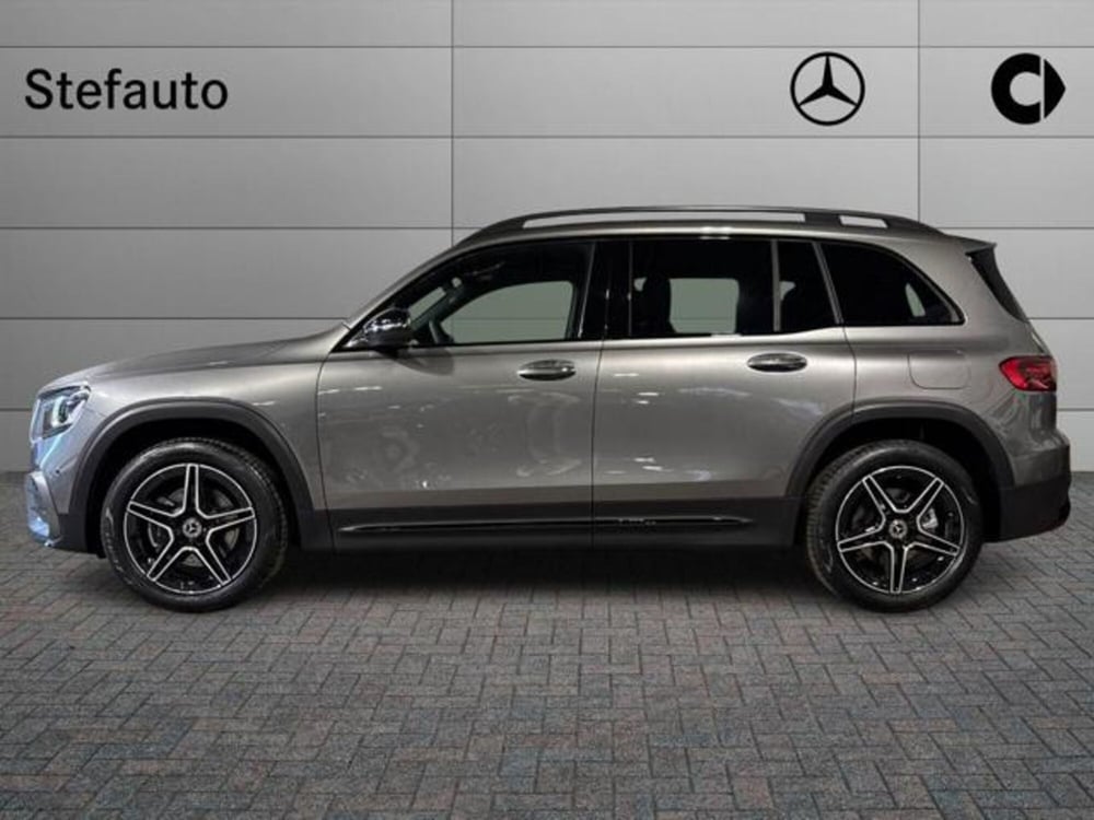Mercedes-Benz GLB nuova a Bologna (3)