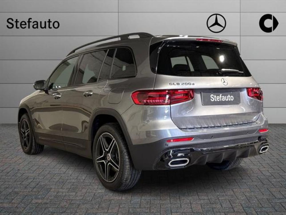 Mercedes-Benz GLB nuova a Bologna (5)