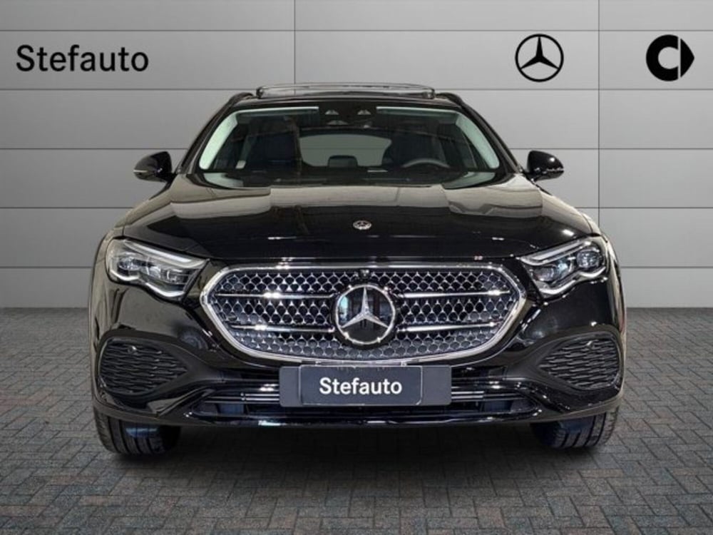 Mercedes-Benz Classe E Station Wagon nuova a Bologna (4)