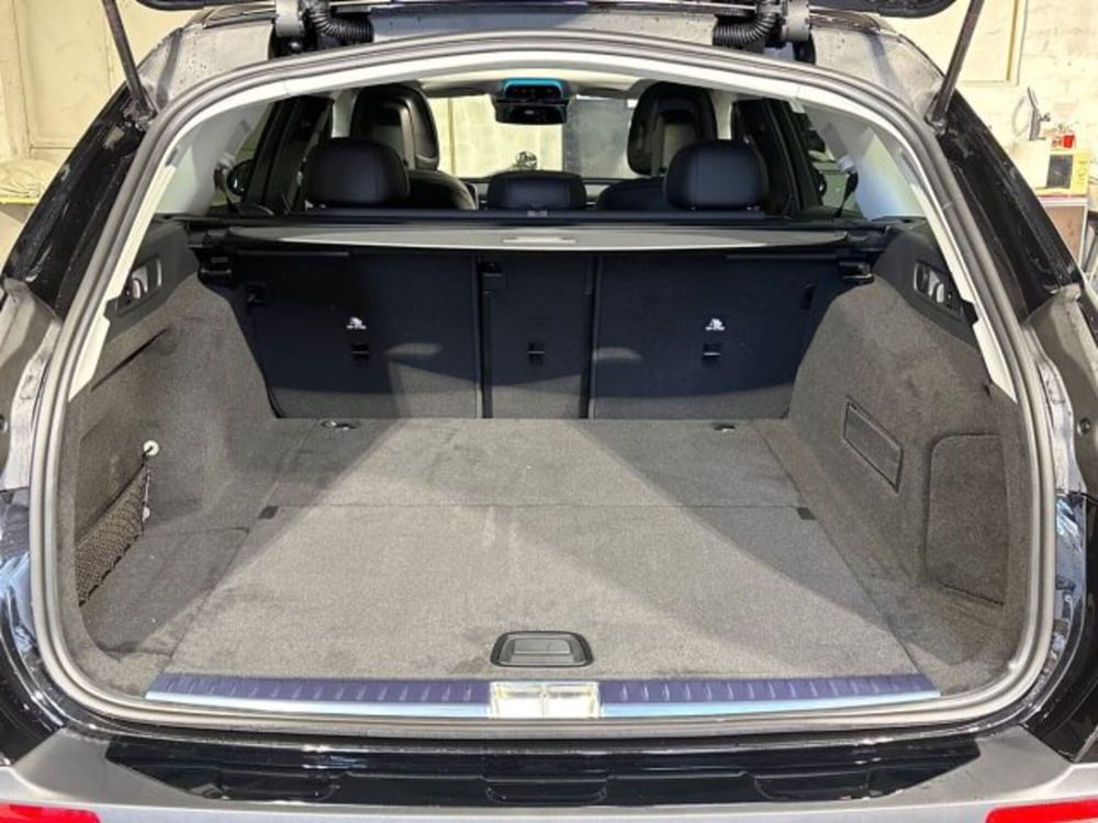 Mercedes-Benz Classe E Station Wagon nuova a Bologna (7)