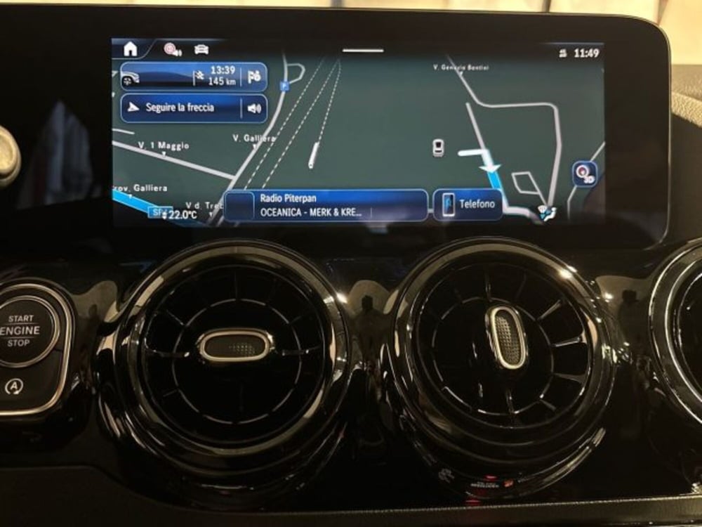 Mercedes-Benz GLA SUV nuova a Bologna (17)