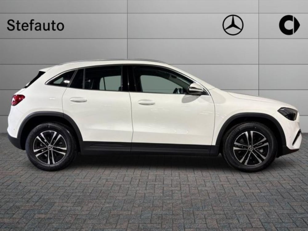 Mercedes-Benz GLA SUV nuova a Bologna (2)