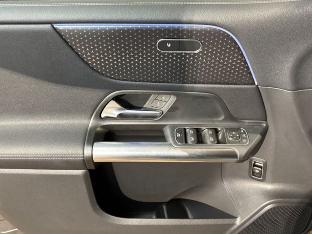 Mercedes-Benz Classe B nuova a Bologna (10)