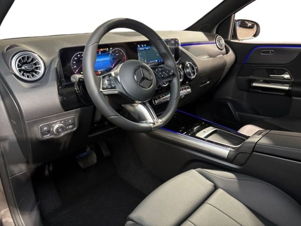 Mercedes-Benz Classe B nuova a Bologna (11)