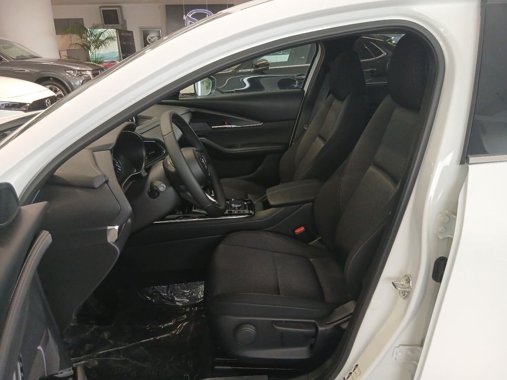 Mazda CX-30 nuova a Arezzo (13)