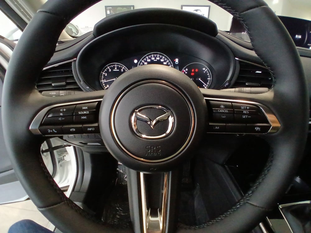 Mazda CX-30 nuova a Arezzo (18)