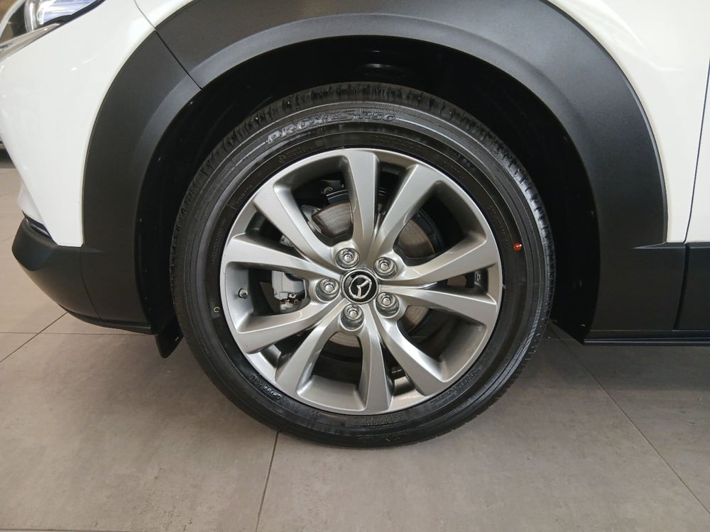 Mazda CX-30 nuova a Arezzo (9)