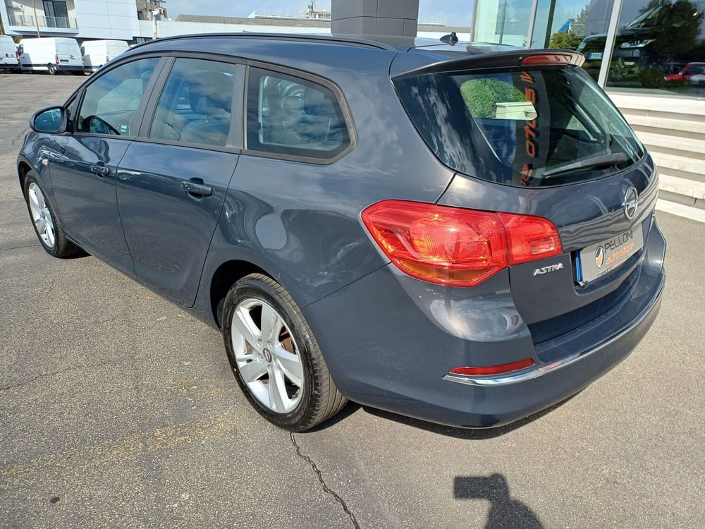 Opel Astra Station Wagon usata a Modena (6)