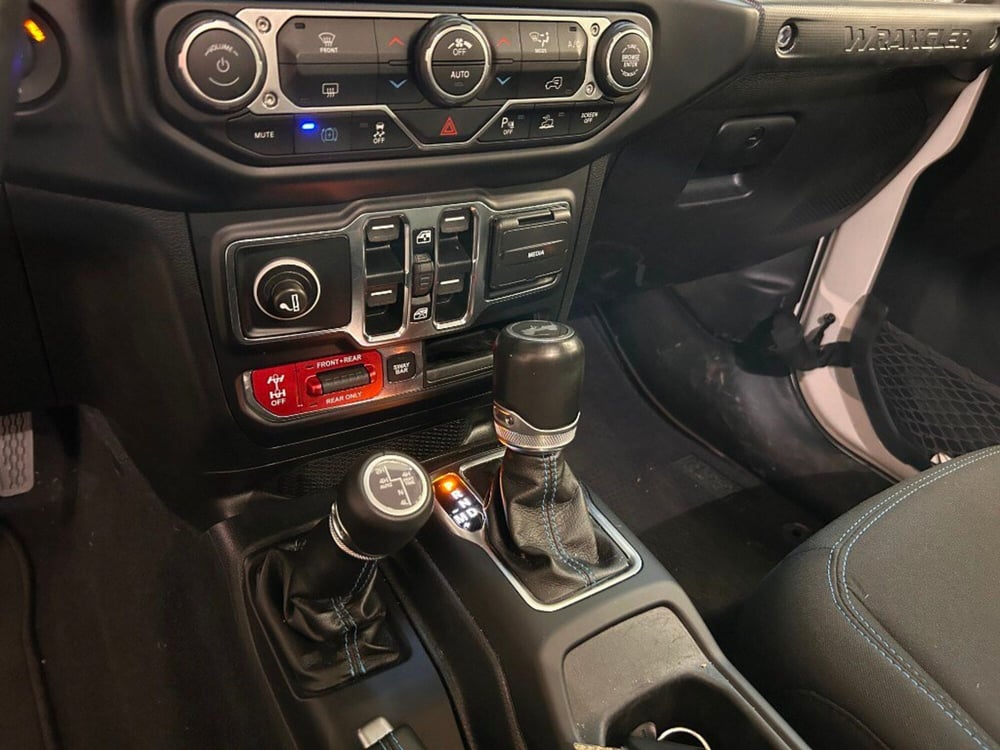 Jeep Wrangler Unlimited usata a Verona (11)