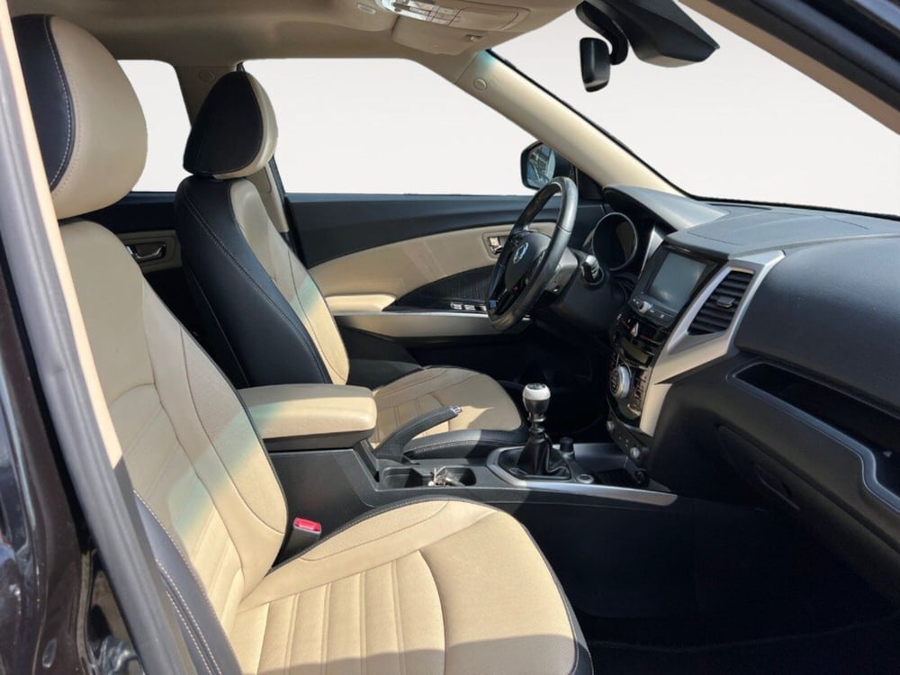 Ssangyong Tivoli usata a Verona (8)