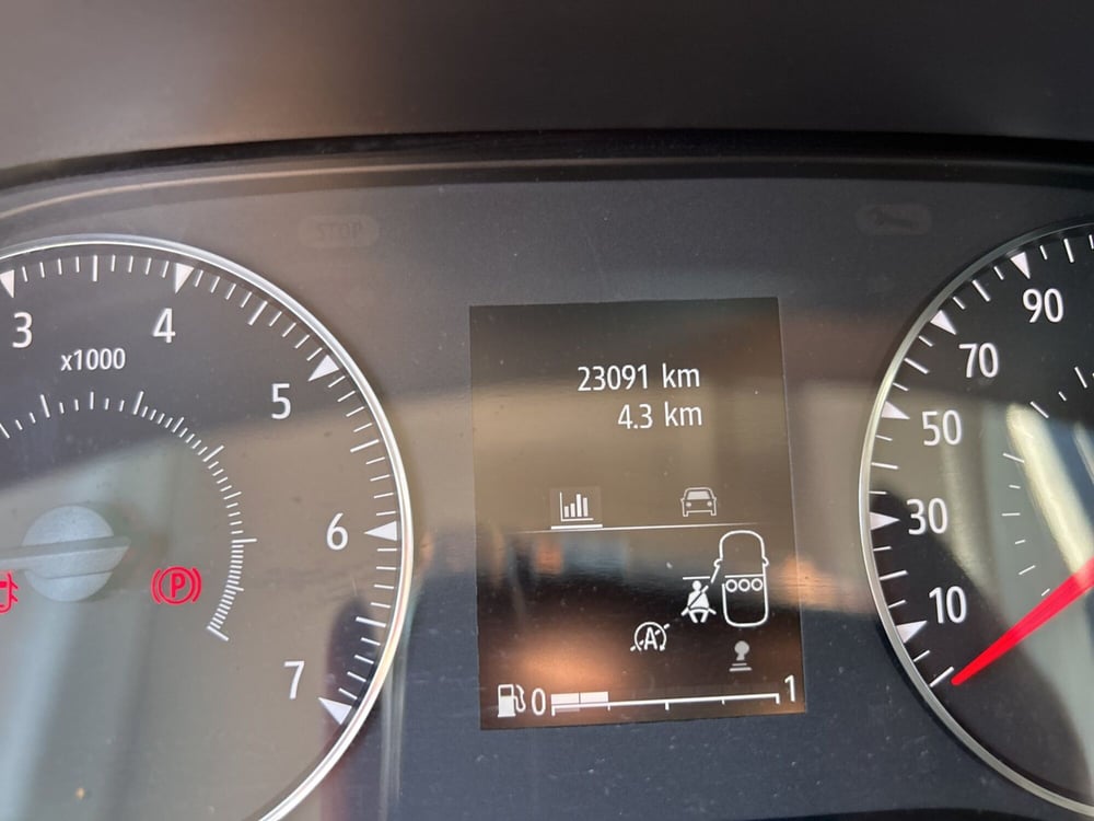 Dacia Sandero usata a Roma (14)