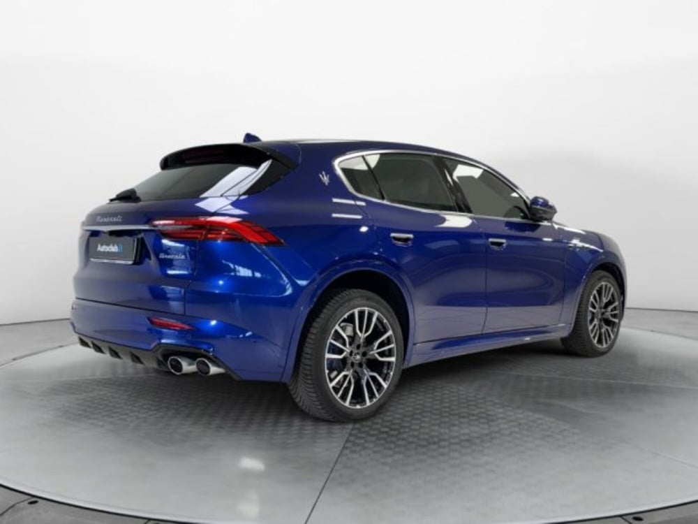 Maserati Grecale usata a Modena (2)