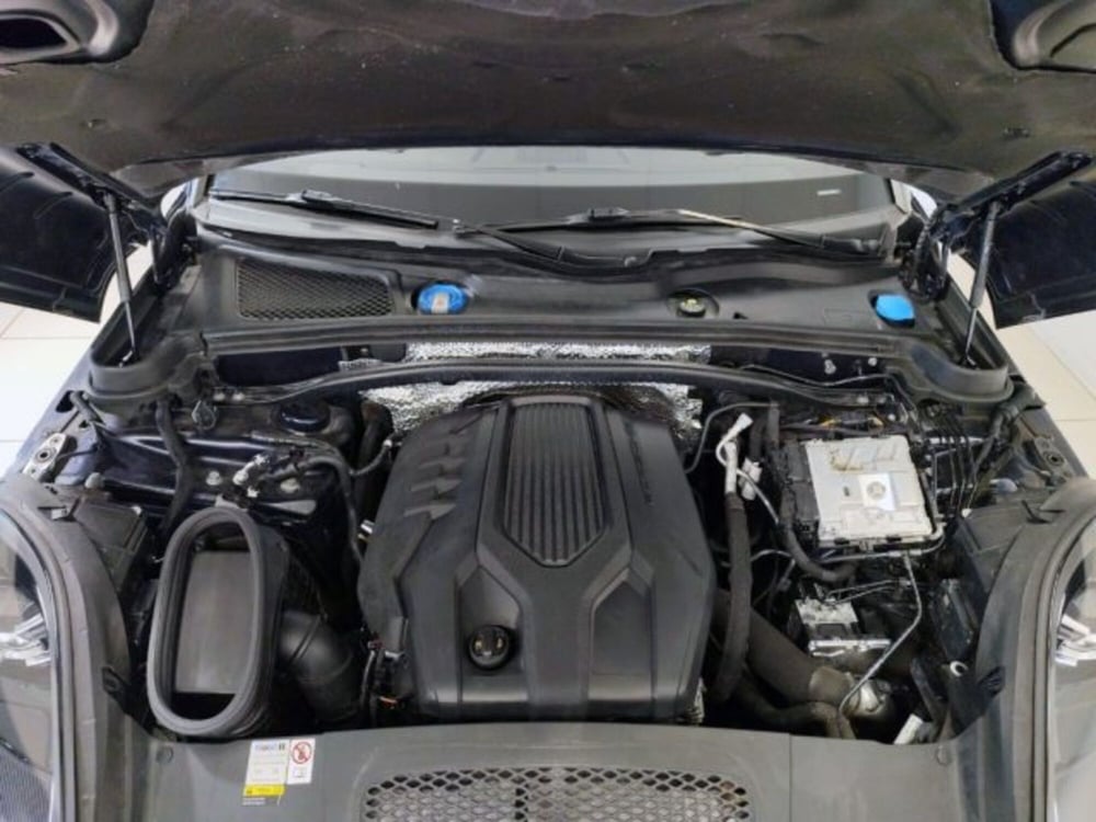 Porsche Macan usata a Modena (15)
