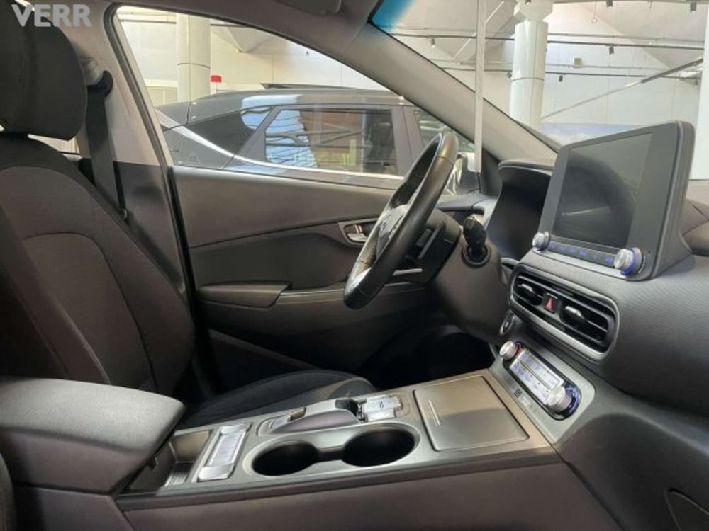 Hyundai Kona usata a Milano (8)