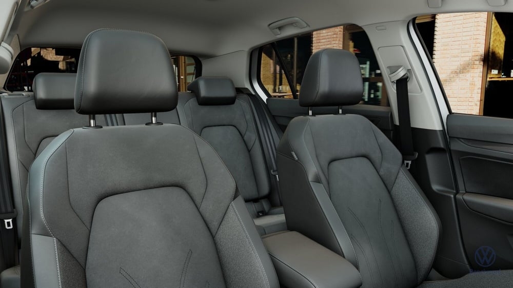 Volkswagen Golf nuova a Catanzaro (16)