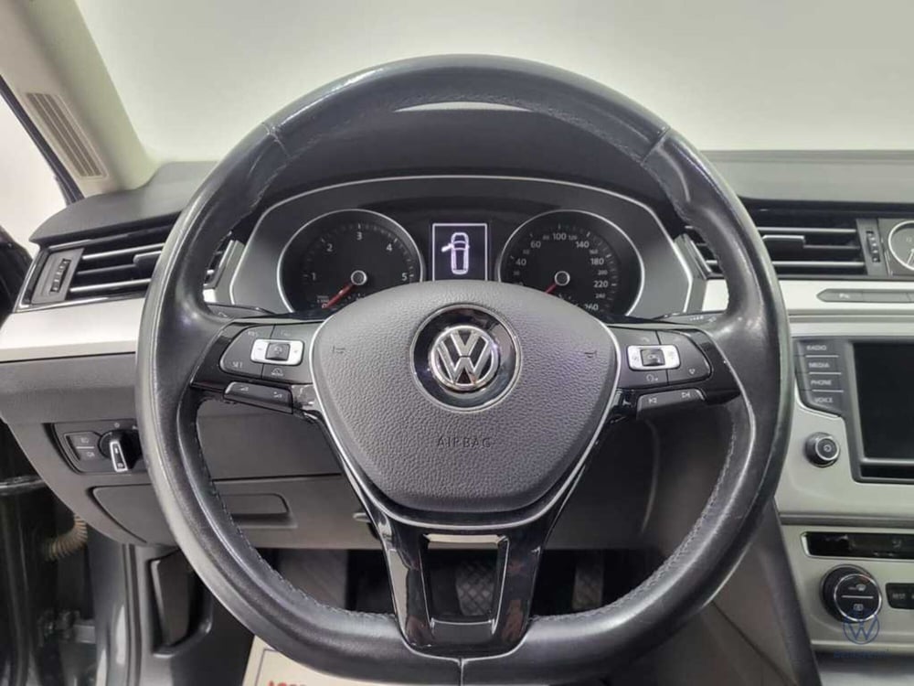 Volkswagen Passat Variant usata a Catanzaro (10)