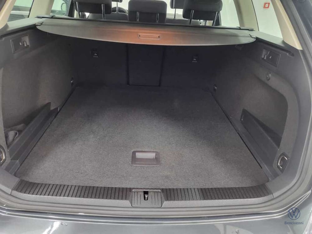 Volkswagen Passat Variant usata a Catanzaro (9)