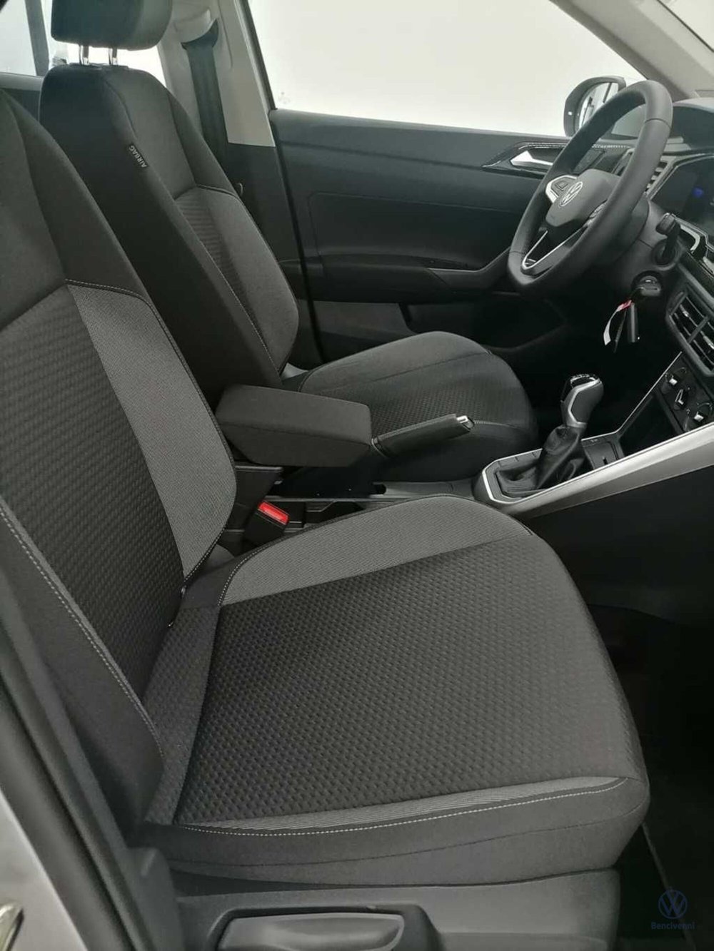 Volkswagen Taigo usata a Catanzaro (13)