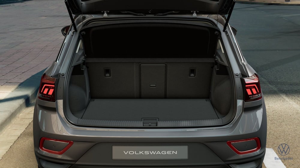 Volkswagen T-Roc nuova a Catanzaro (8)