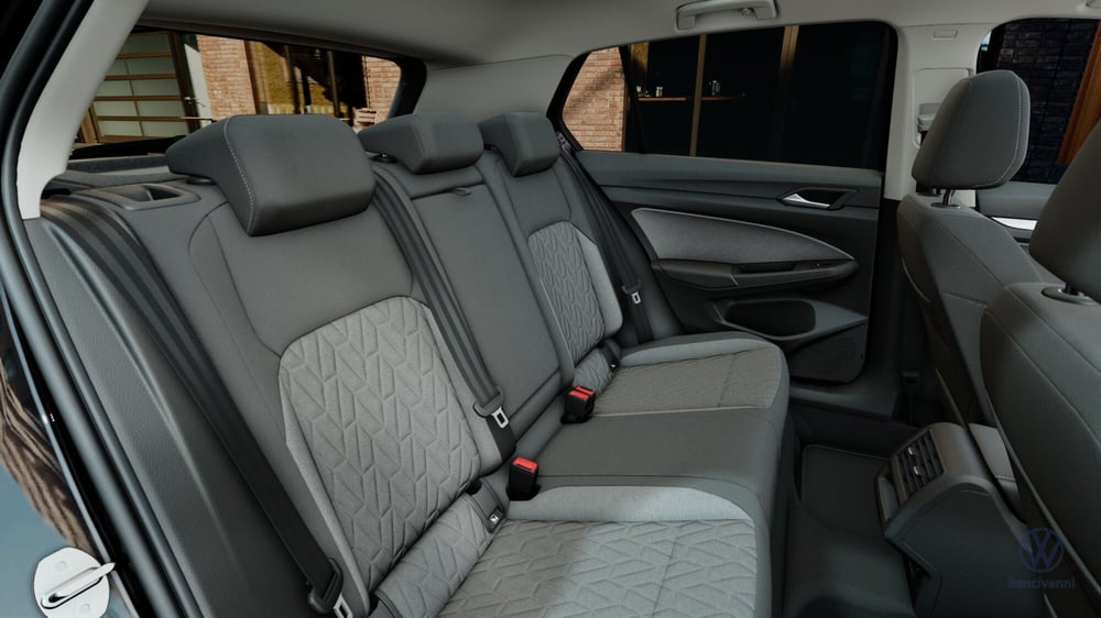 Volkswagen Golf nuova a Catanzaro (17)