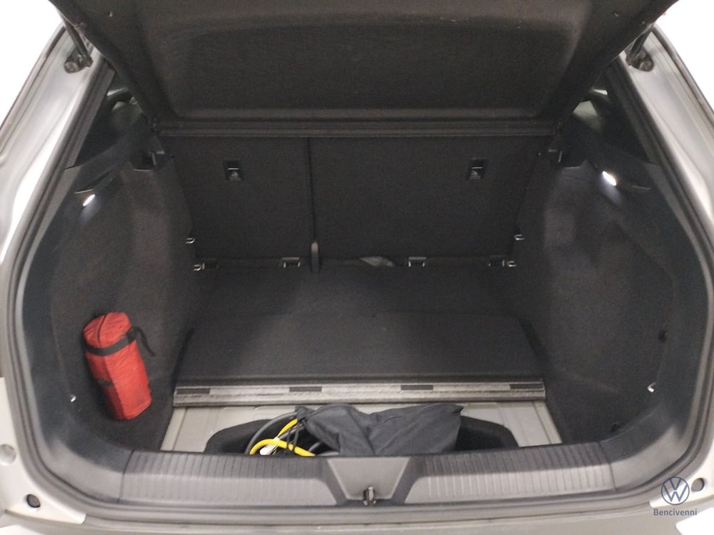 Volkswagen ID.4 usata a Catanzaro (14)