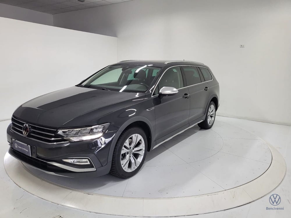 Volkswagen Passat Variant usata a Catanzaro