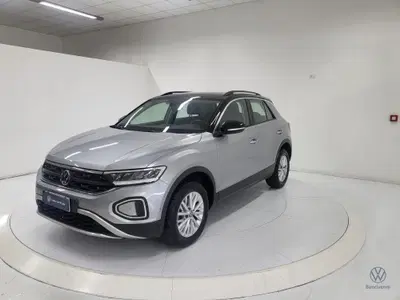 Volkswagen T-Roc 2.0 tdi Life 115cv del 2023 usata a Lamezia Terme