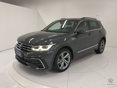 Volkswagen Tiguan 2.0 TDI 150 CV SCR DSG 4MOTION R-Line del 2020 usata a Lamezia Terme