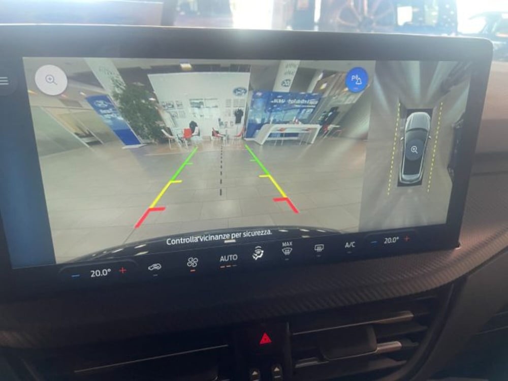 Ford Kuga nuova a Cuneo (10)