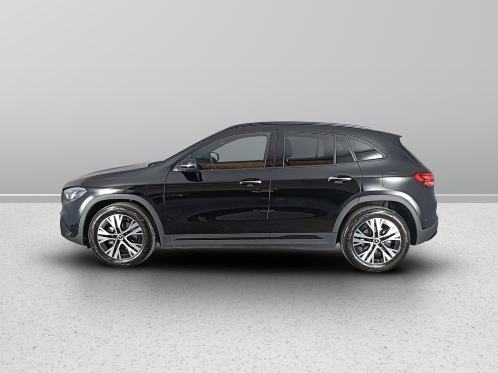 Mercedes-Benz GLA SUV usata a Ascoli Piceno (3)