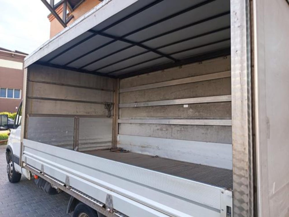 Iveco Daily Telaio usata a Pisa (9)