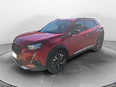 Peugeot 2008 motore elettrico 136 CV Allure Pack del 2022 usata a Siena