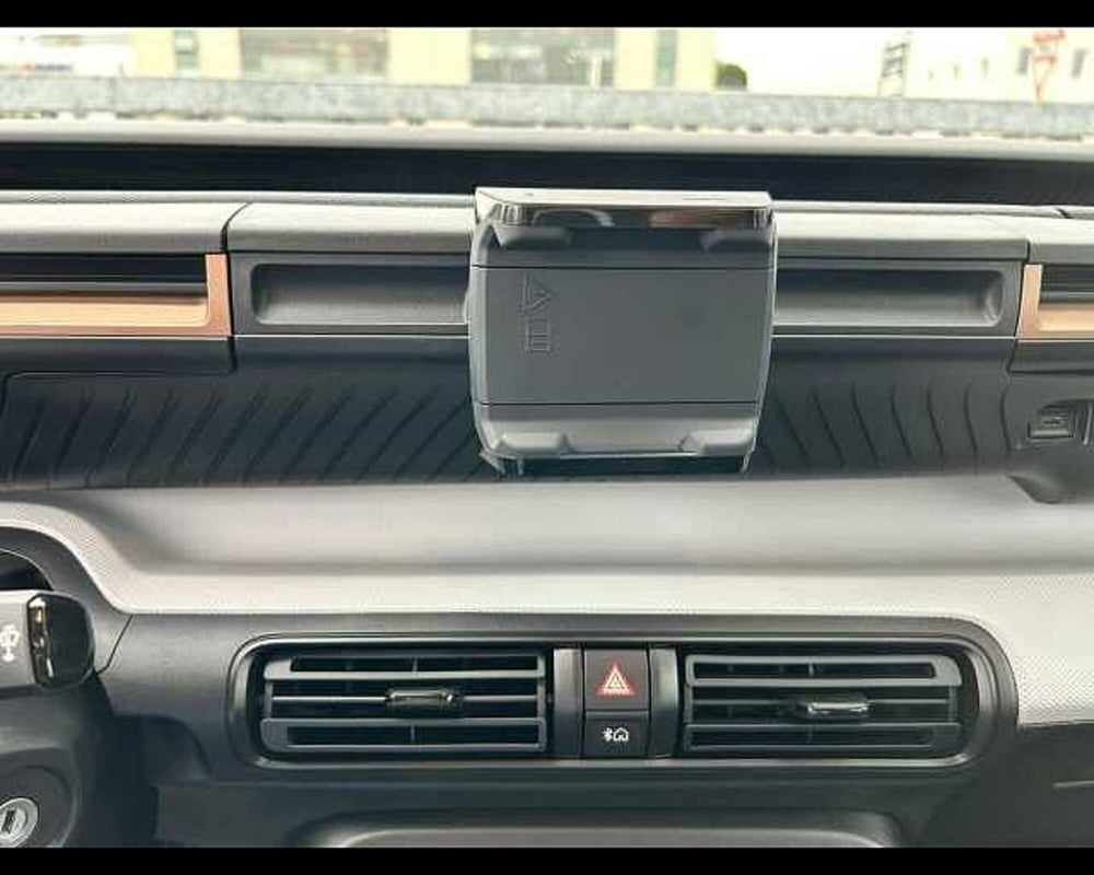 Citroen C3 Aircross nuova a Milano (14)
