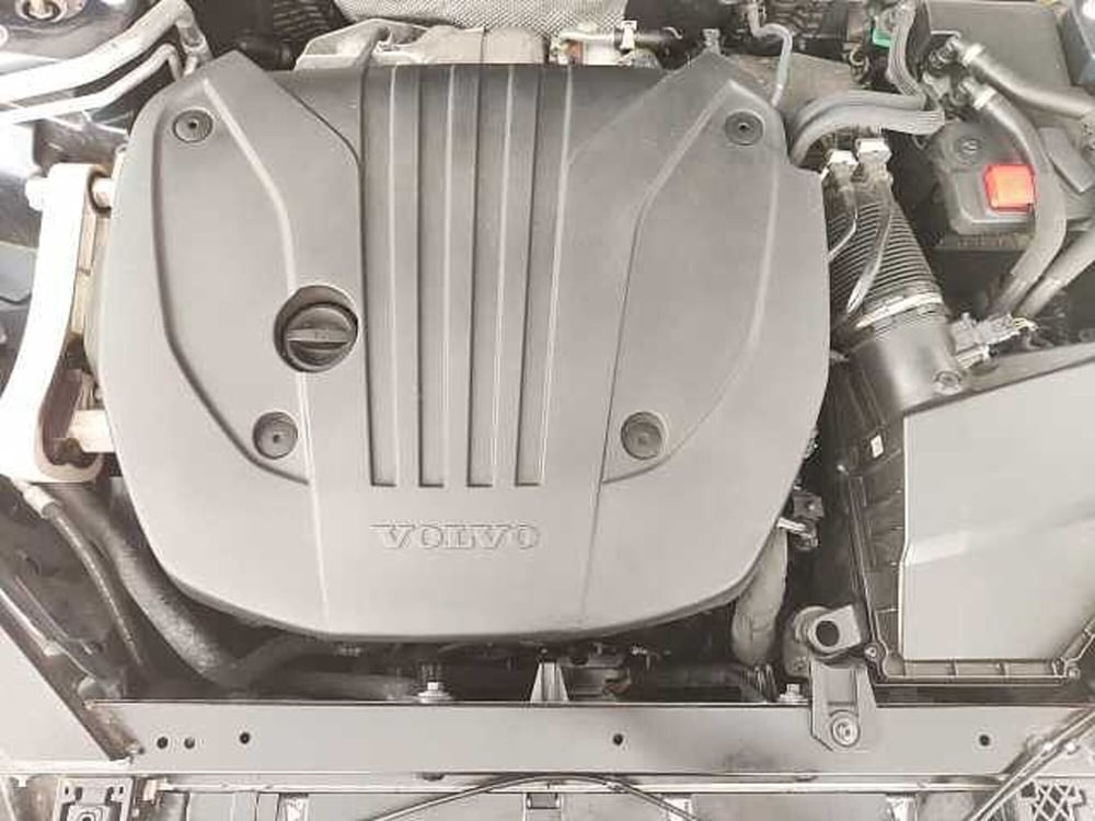 Volvo XC60 usata a Teramo (10)