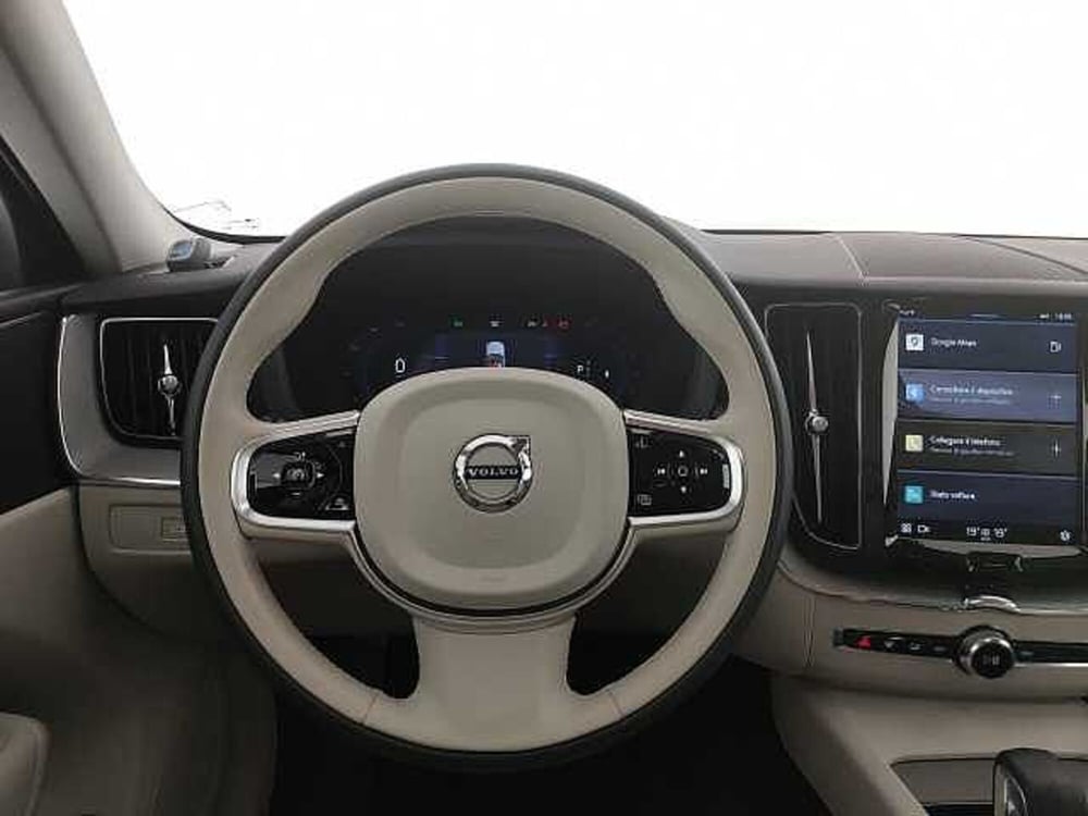 Volvo XC60 usata a Teramo (17)