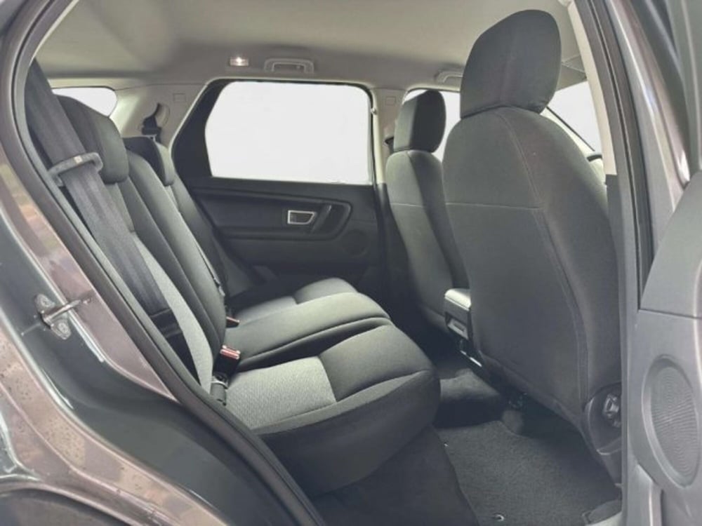 Land Rover Discovery Sport usata a Siena (4)