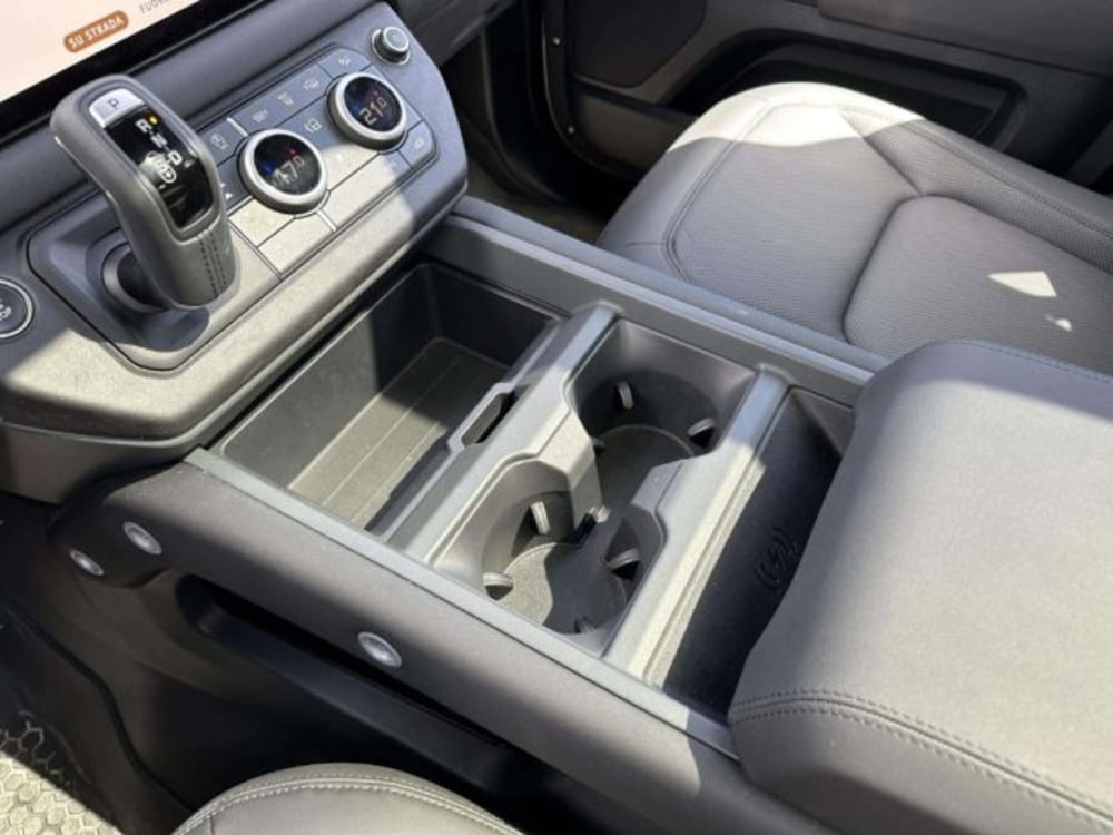 Land Rover Defender usata a Siena (16)