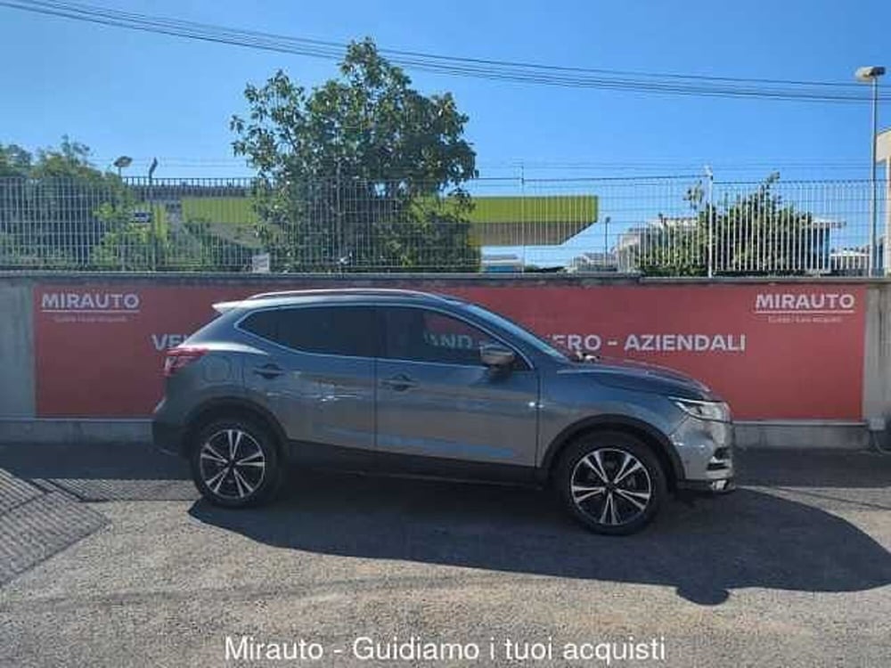 Nissan Qashqai usata a Roma
