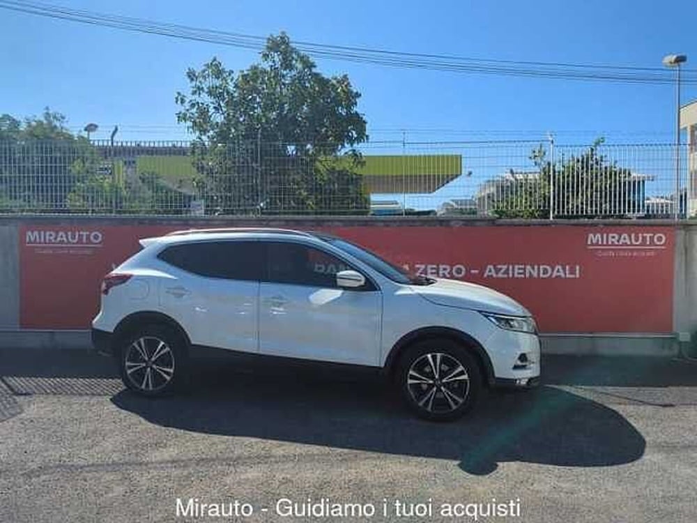 Nissan Qashqai usata a Roma