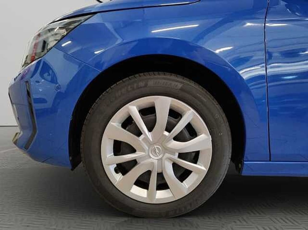 Opel Corsa nuova a Vibo Valentia (15)