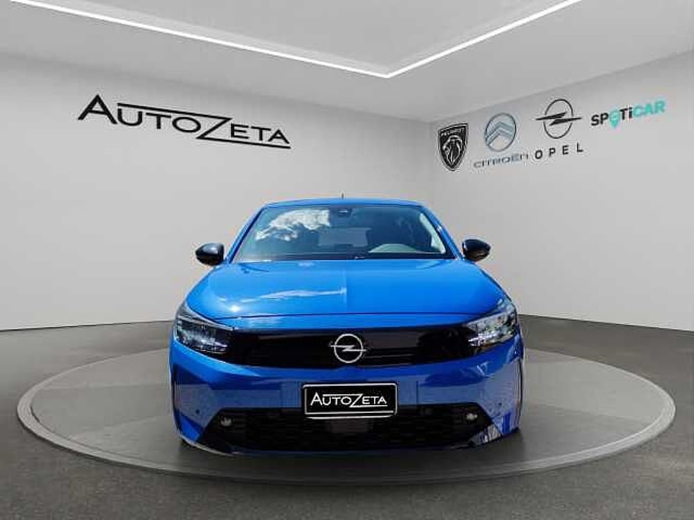 Opel Corsa nuova a Vibo Valentia (2)