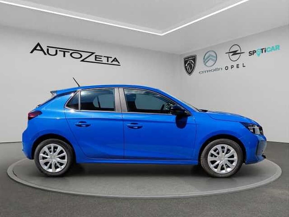 Opel Corsa nuova a Vibo Valentia (4)