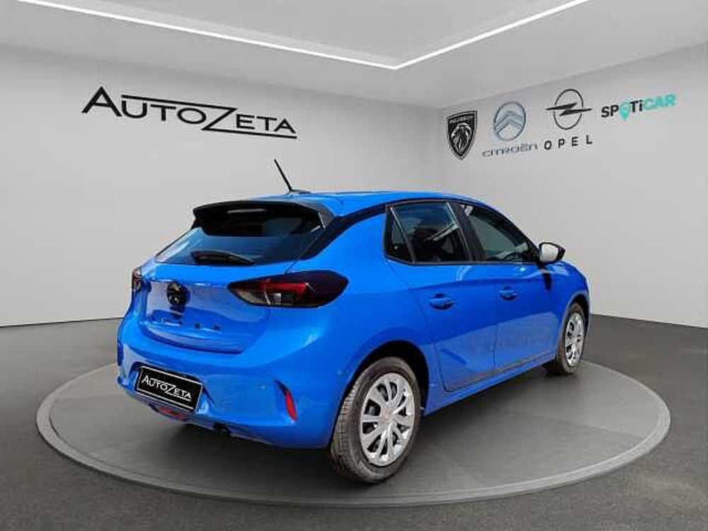 Opel Corsa nuova a Vibo Valentia (5)